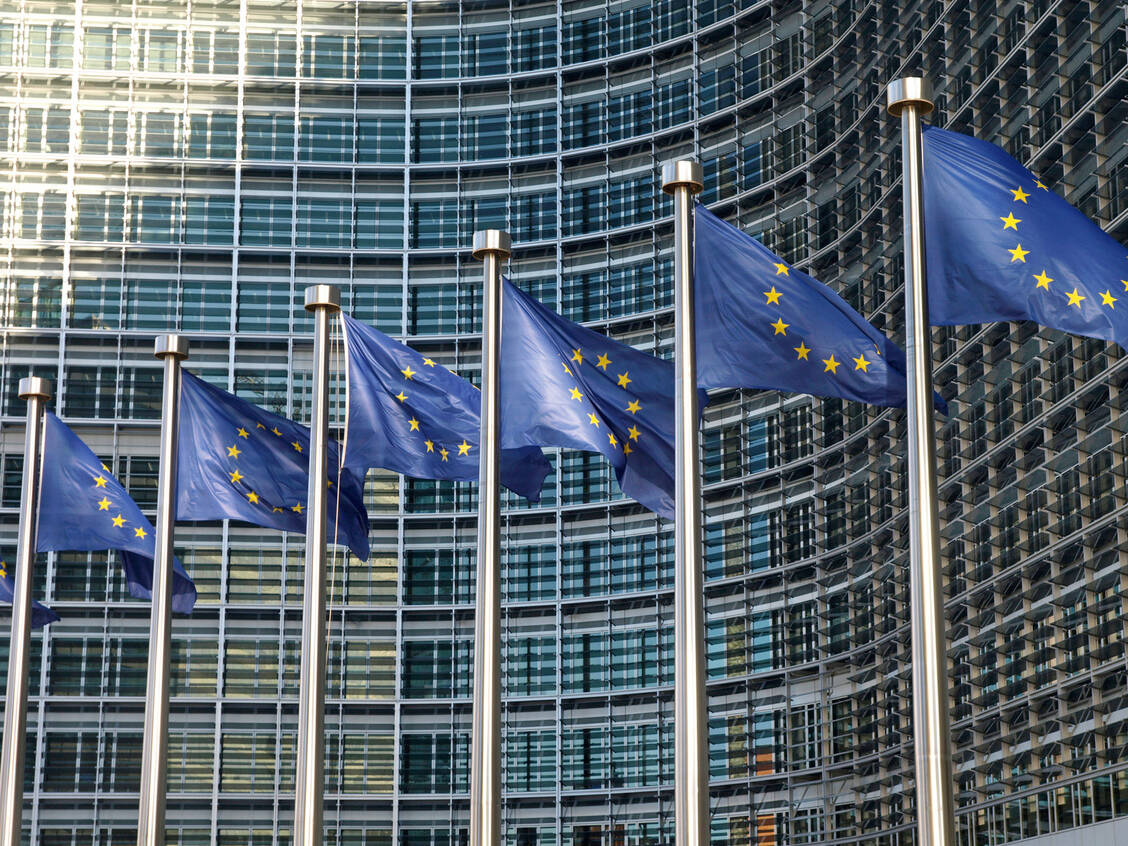 Die Brüsseler Behörde möchte einigen EU-Ländern, darunter Deutschland, die Anschaffung eines monoklonalen Antikörpers gegen Covid-19 ermöglichen. / Foto: Fotolia/finecki