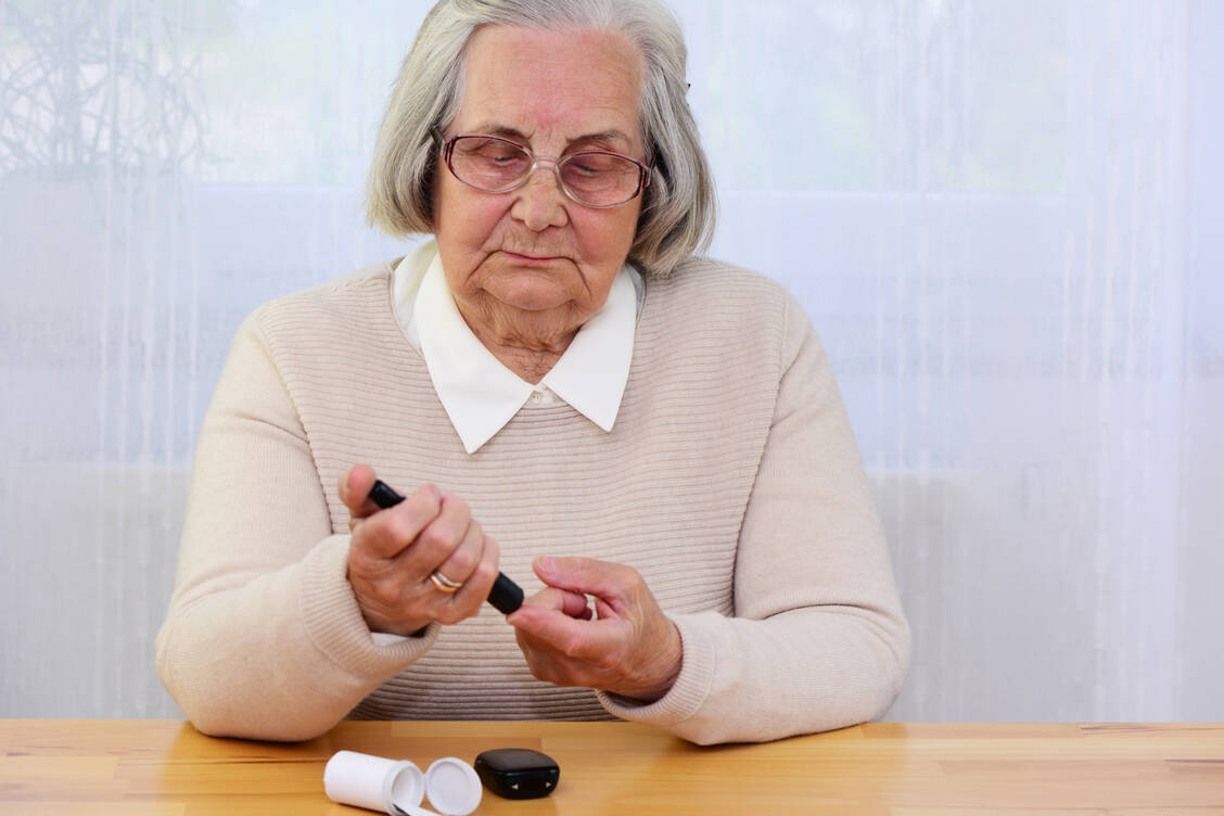 Patienten mit Diabetes mellitus haben ein deutlich höheres Schlaganfallrisiko als die Gesamtbevölkerung. Kommt eine Hypertonie hinzu, steigt das Risiko weiter. / Foto: Adobe Stock/Printemps