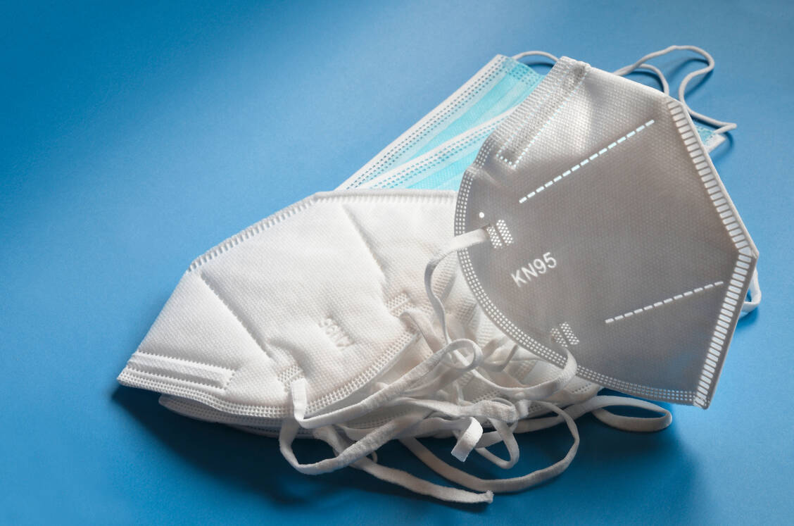 KN95-Masken sind keine FFP2-Masken. Unter gewissen Umständen dürfen sie jedoch als Schutzmasken verkauft werden. / Foto: Adobe Stock/Dan74