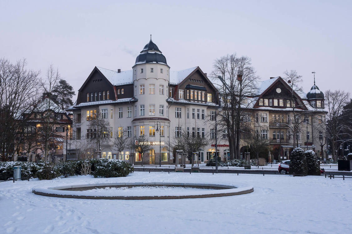 Die Augusta-Apotheke am Mexikoplatz im Berliner Ortsteil Zehlendorf war von dem Stromausfall betroffen. / © Imago Images/PIC ONE
