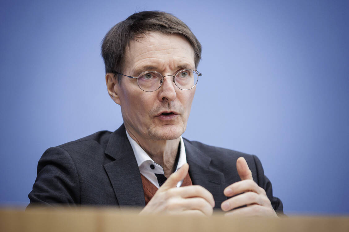 »Das E-Rezept ist endlich alltagstauglich«, zeigte sich Bundesgesundheitsminister Karl Lauterbach überzeugt. / Foto: Imago/photothek