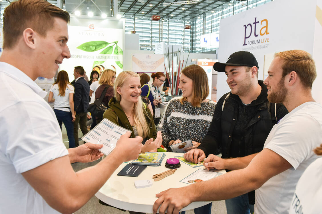 PTAs sind willkommene Gäste auf der Expopharm, auf der ein umfangreiches Informationsprogramm speziell für diese Berufsgruppe angeboten wird. / Foto: flickr/expopharm