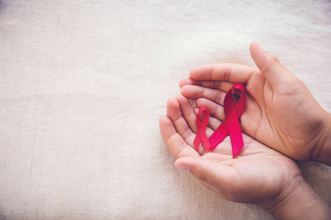 Pharmakologisch betrachtet ist die Bekämpfung von HIV eine Erfolgsgeschichte. Um die globale Epidemie jedoch zu beenden / Foto: iStock/sewcream