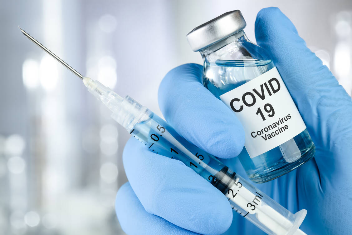Die Firma Moderna hat aktuell die Daten der Phase-I-Studie zu ihrem Covid-19-Impfstoff publiziert. / Foto: Adpbe Stock/Leigh Prather