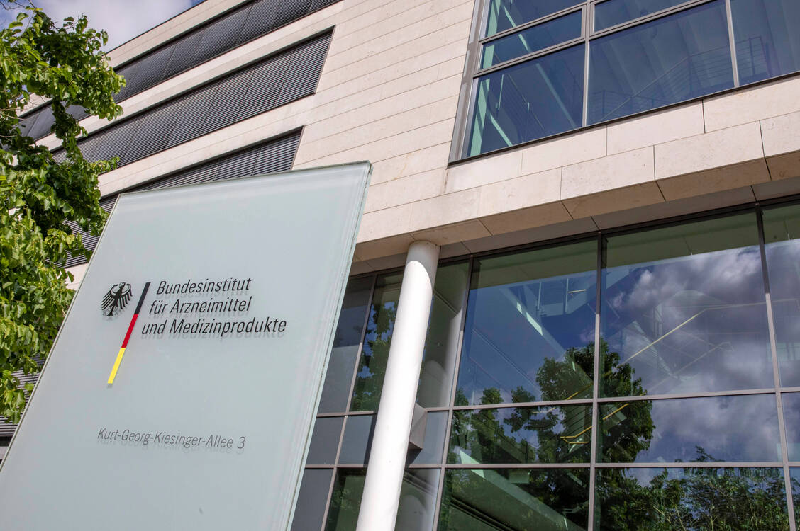 Die Arzneimitteldaten der Bundesoberbehörden gewinnen laut BfArM zunehmend an Bedeutung und sind eine wichtige Grundlage für die Therapiesicherheit oder die Verbesserung der Versorgungssituation. / Foto: imago images/Future Image