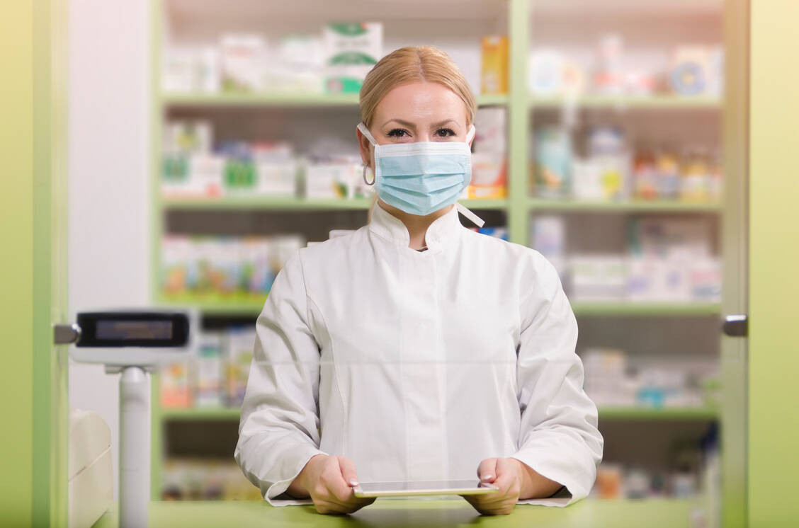 Die Apotheken können ihre Patienten nun ab sofort schneller und einfacher mit wichtigen Arzneimitteln versorgen. / Foto: Getty Images/Phoenixns