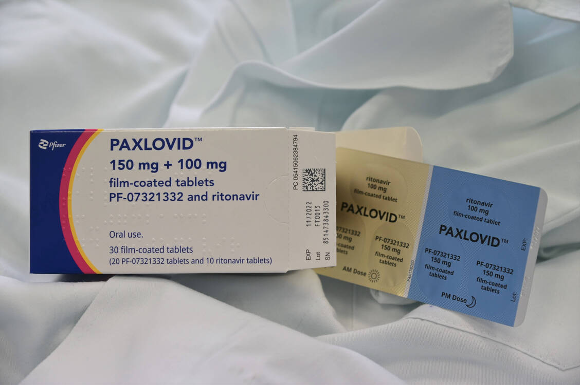 Das Covid-19-Arzneimittel Paxlovid wird seit Februar verordnet, bislang sind von den Apotheken allerdings noch nicht allzu viele Packungen abgegeben worden. / Foto: imago images/Independent Photo Agency Int.