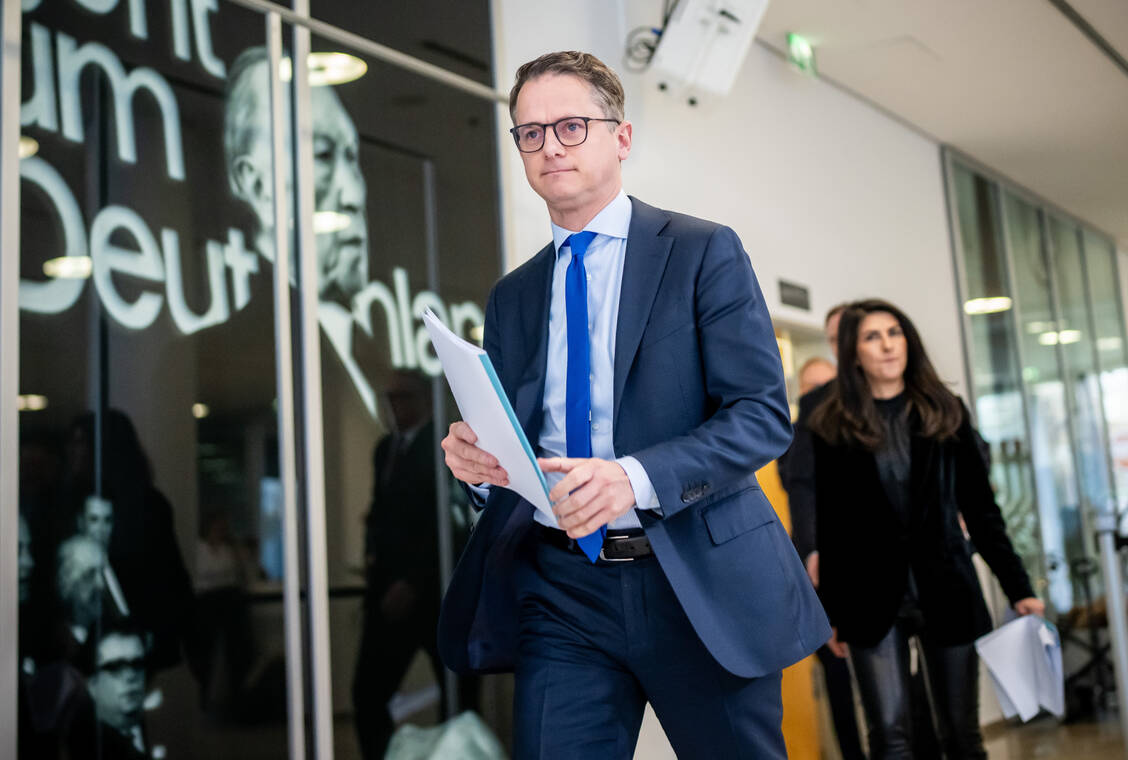 Heute Mittag stellte der Chef der CDU-Grundsatzkommission, Generalsekretär Carsten Linnemann, den Entwurf vor. / Foto: picture alliance/dpa
