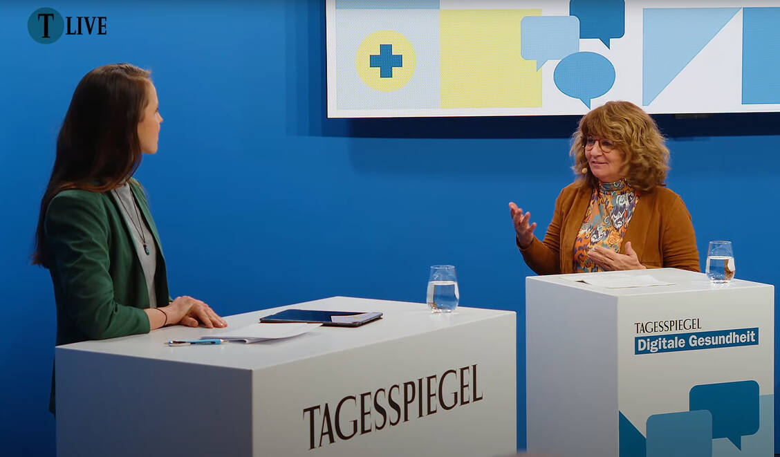 Die SPD-Bundestagsabgeordnete Martina Stamm-Fibich (rechts) sprach mit Moderatorin Dana Bethkenhagen unter anderem über die geplante Apothekenreform.  / © Tagesspiegel/Screenshot