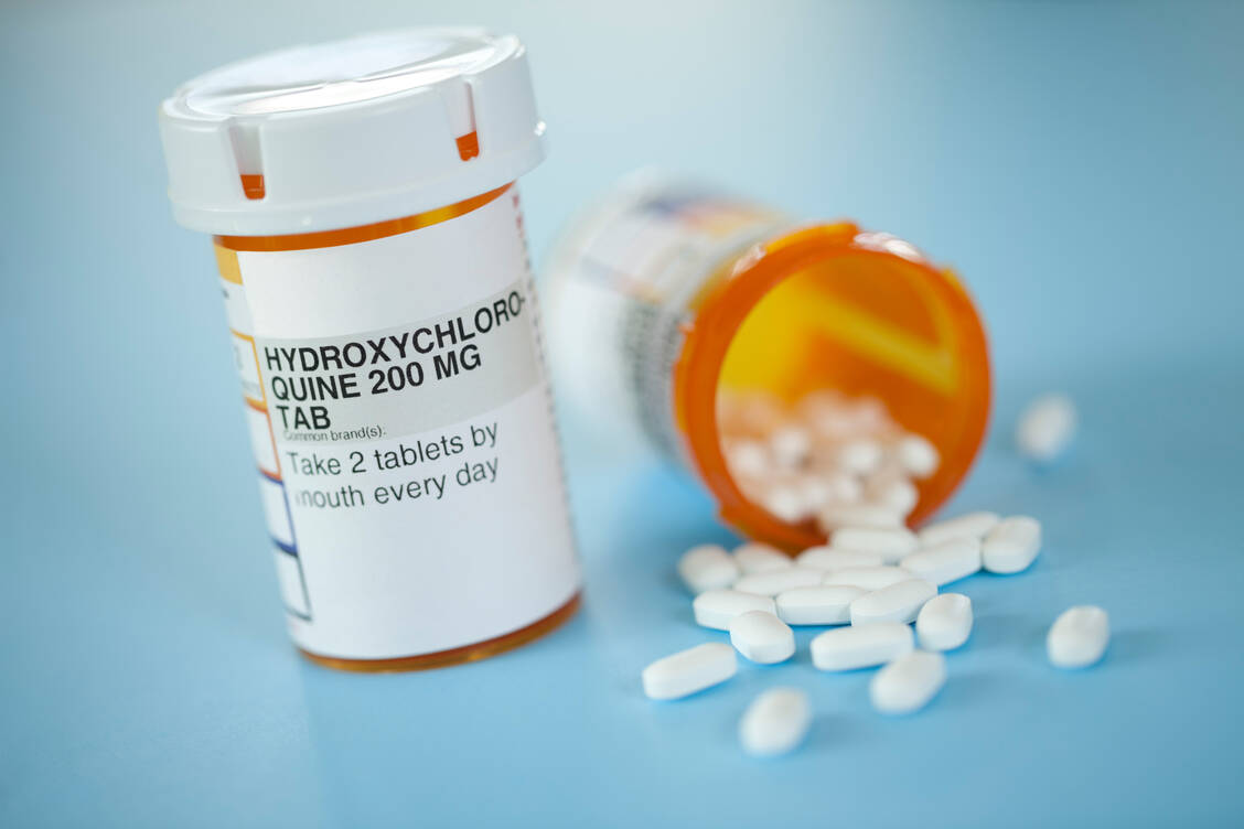Millionenfach ging Hydroxychloroquin im Frühjahr 2020 in den USA über den HV-Tisch – in der Hoffnung auf ein wirksames Mittel gegen Covid-19. / Foto: Getty Images/Liliboas