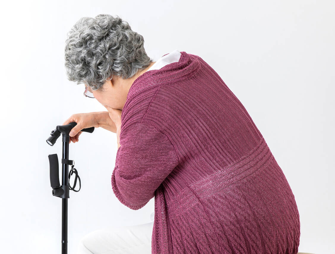 Übelkeit tritt vor allem zu Beginn einer Opioidtherapie auf und bildet sich meist nach zwei bis vier Wochen zurück. Dennoch brauchen die Patienten in dieser Zeit oft eine Therapie. / Foto: Adobe Stock/buritora
