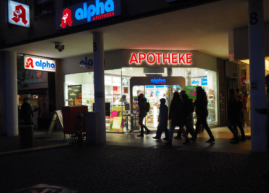 Der Nacht- und Notdienstfonds (NNF) wird Ende dieser Woche die historisch höchste Notdienst-Pauschale seit seines Bestehens an die Apotheken ausschütten.  / Foto: IMAGO/ingimage