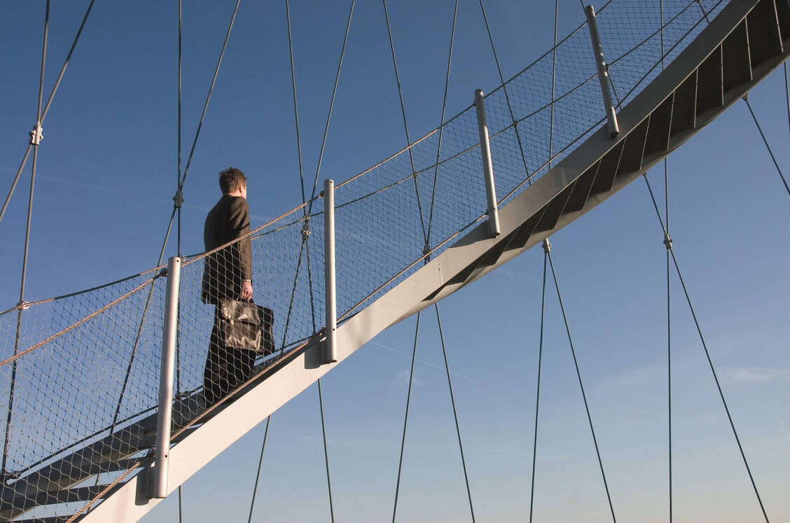 Schritt für Schritt steigert die Schweizer Zur-Rose-Gruppe ihren deutschen Marktanteil. / Foto: Fotolia/Karin Jehle