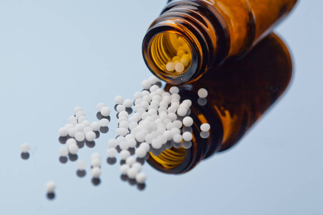 Der Bundesverband der Pharmaziestudierenden in Deutschland (BPhD) fordert unter anderem eine bessere Aufklärung über Homöopathika und andere ungesicherte Therapieverfahren. / Foto: Adobe Stock/Erwin Wodicka