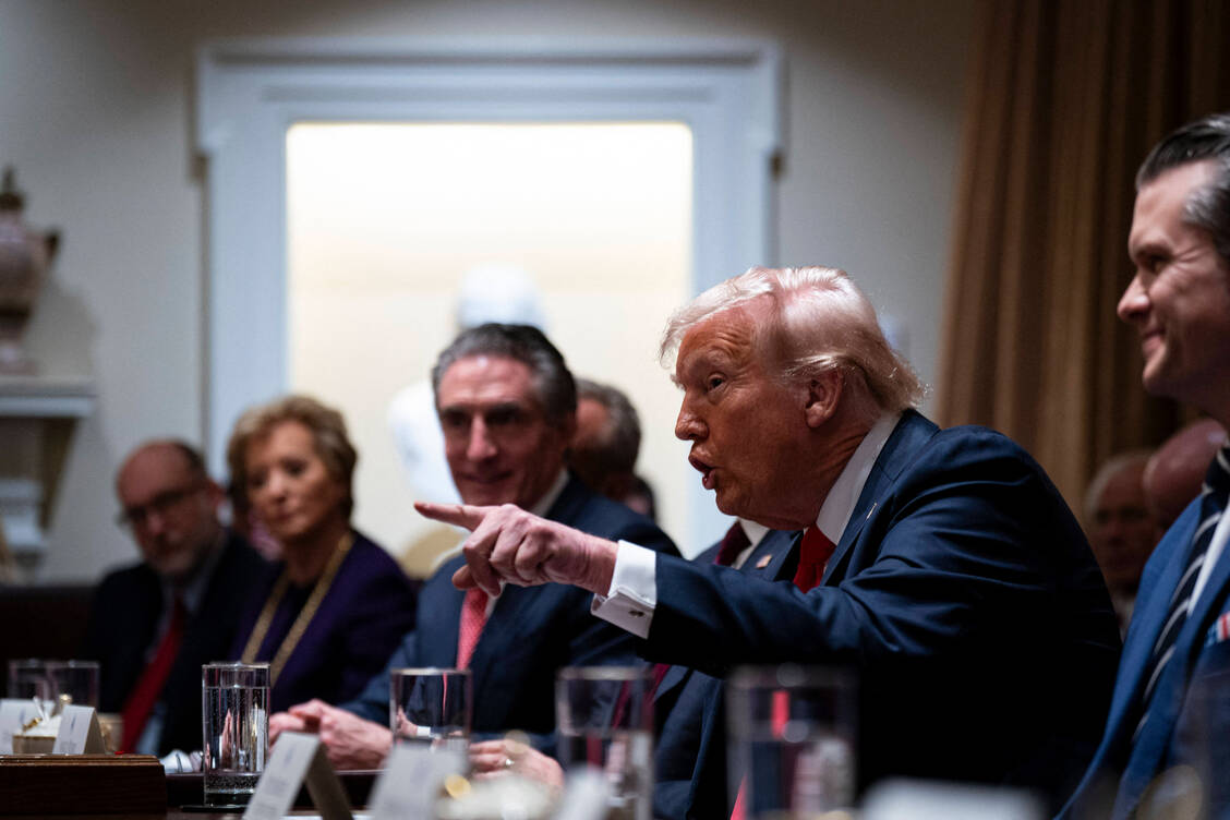 US -Präsident Donald Trump will vermeintlich unnötige Regierungsausgaben streichen. Darunter auch Hilfsgelder für Afrika.  / © IMAGO/ABACAPRESS
