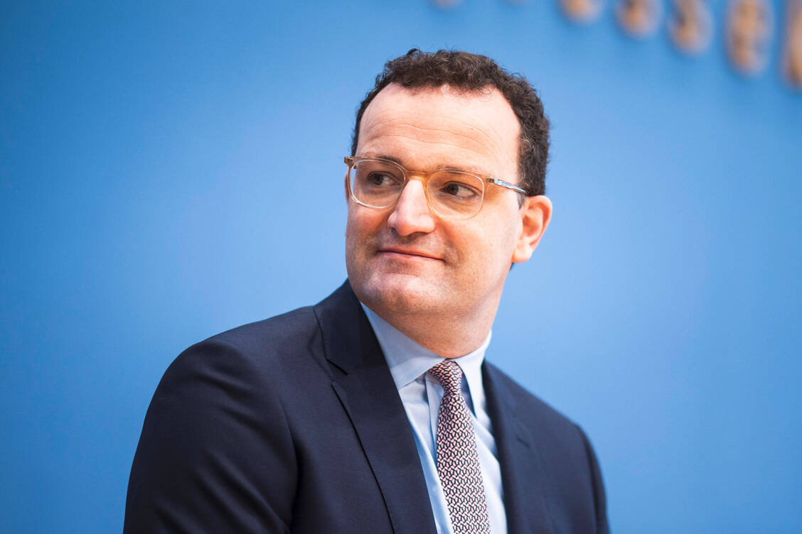 Wird Jens Spahn (CDU) vier weitere Jahre das Bundesgesundheitsministerium leiten? Oder wer wird seine Nachfolgerin beziehungsweise sein Nachfolger? / Foto: Imago images/photothek