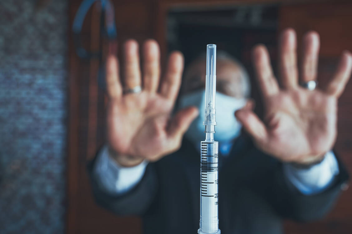65 Prozent der bislang Ungeimpften will sich keinesfalls gegen Covid-19 immunisieren lassen. / Foto: Getty Images/Enes Evren