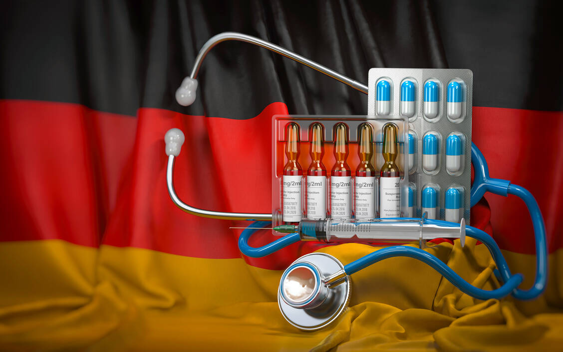 Welche Medikamente sind so versorgungskritisch, dass sie wieder in der EU hergestellt werden sollten? Das soll ein neuer Beirat am BfArM definieren. / Foto: Getty Images/Bet_Noire