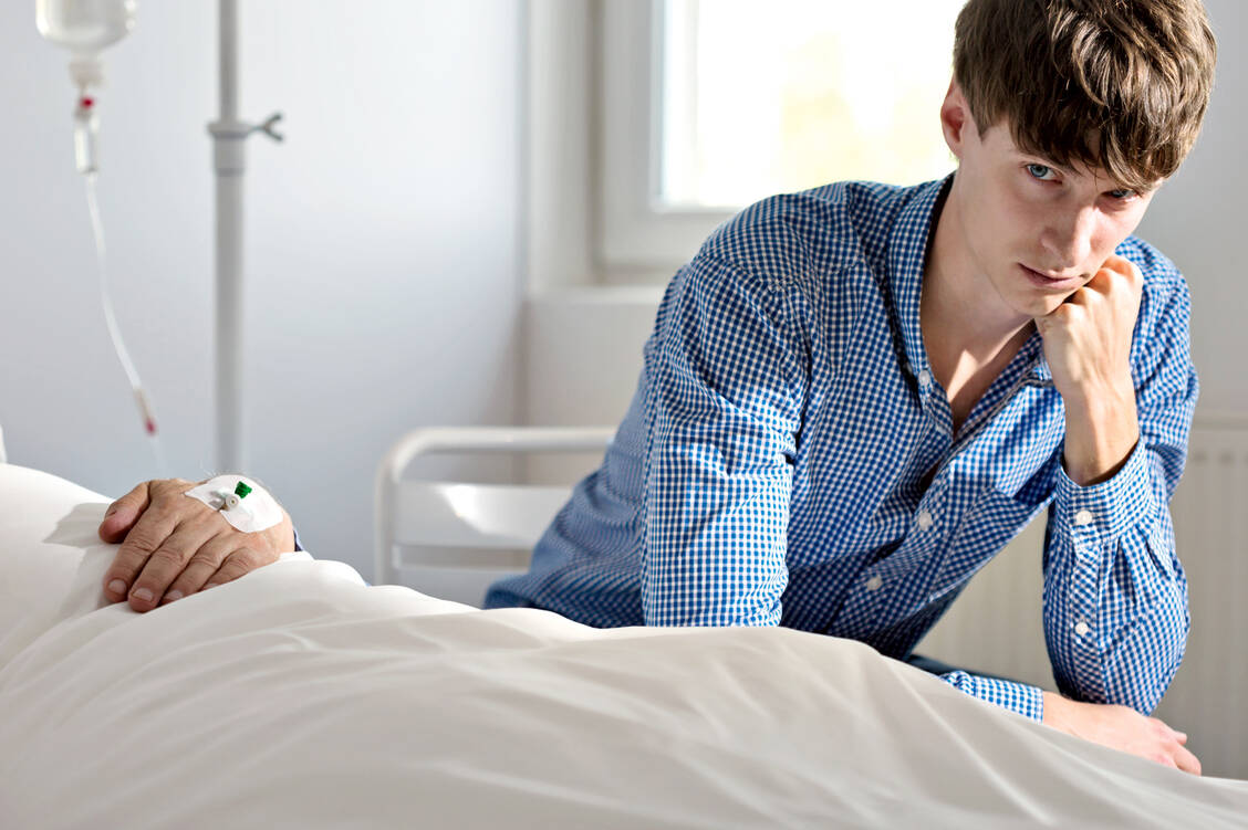 Angesichts einer lebensbedrohlichen Erkrankung fehlen oft die richtigen Worte. / Foto: Foto: Shutterstock/Photographee.eu