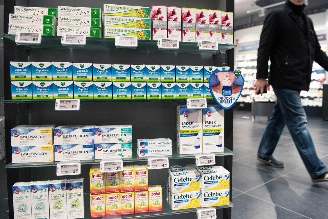 In den Apotheken gelten ab Ende Mai neue Regelungen zu Preisangaben. / Foto: imago/Uwe Steinert