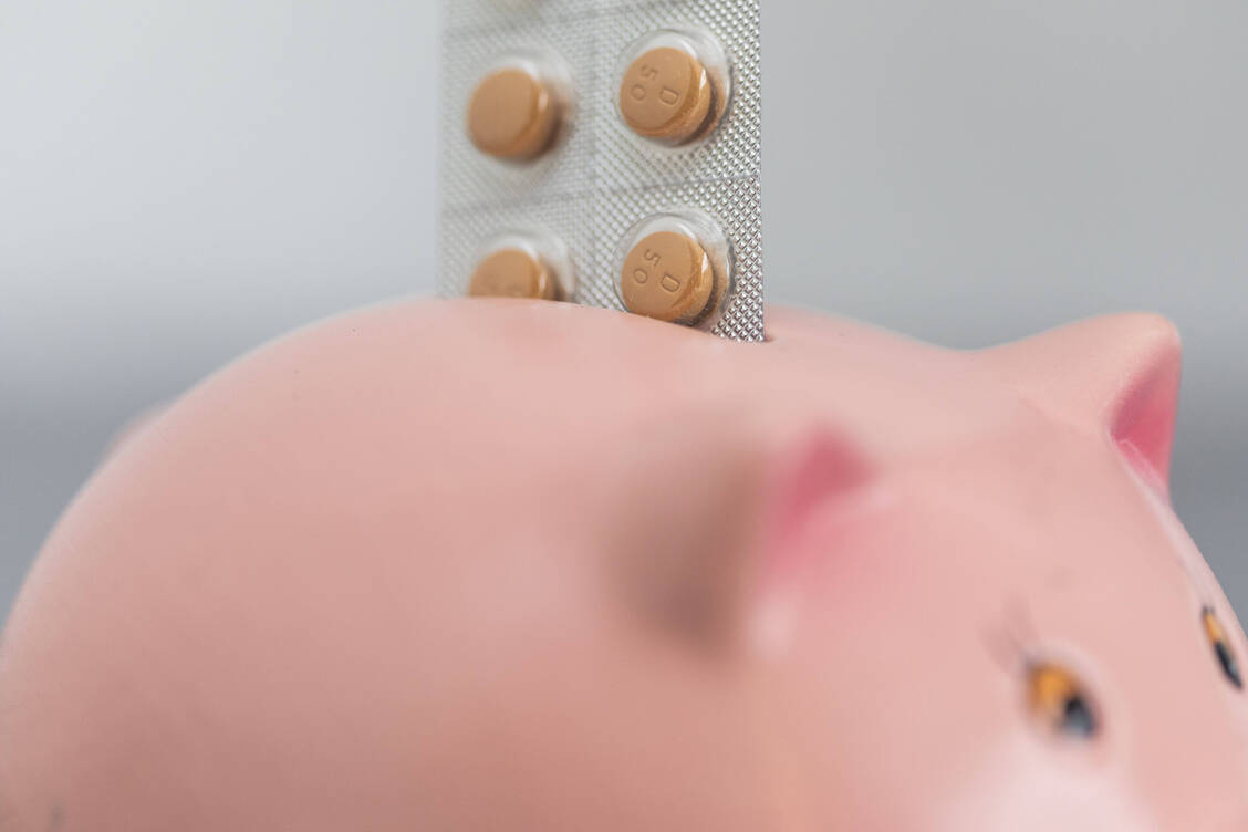 Die für Apotheken relevanten Sparregeln treten am 1. Februar 2023 in Kraft – einige indirekte Negativ-Effekte könnte es aber schon früher geben. / Foto: imago images/Hollandse Hoogte