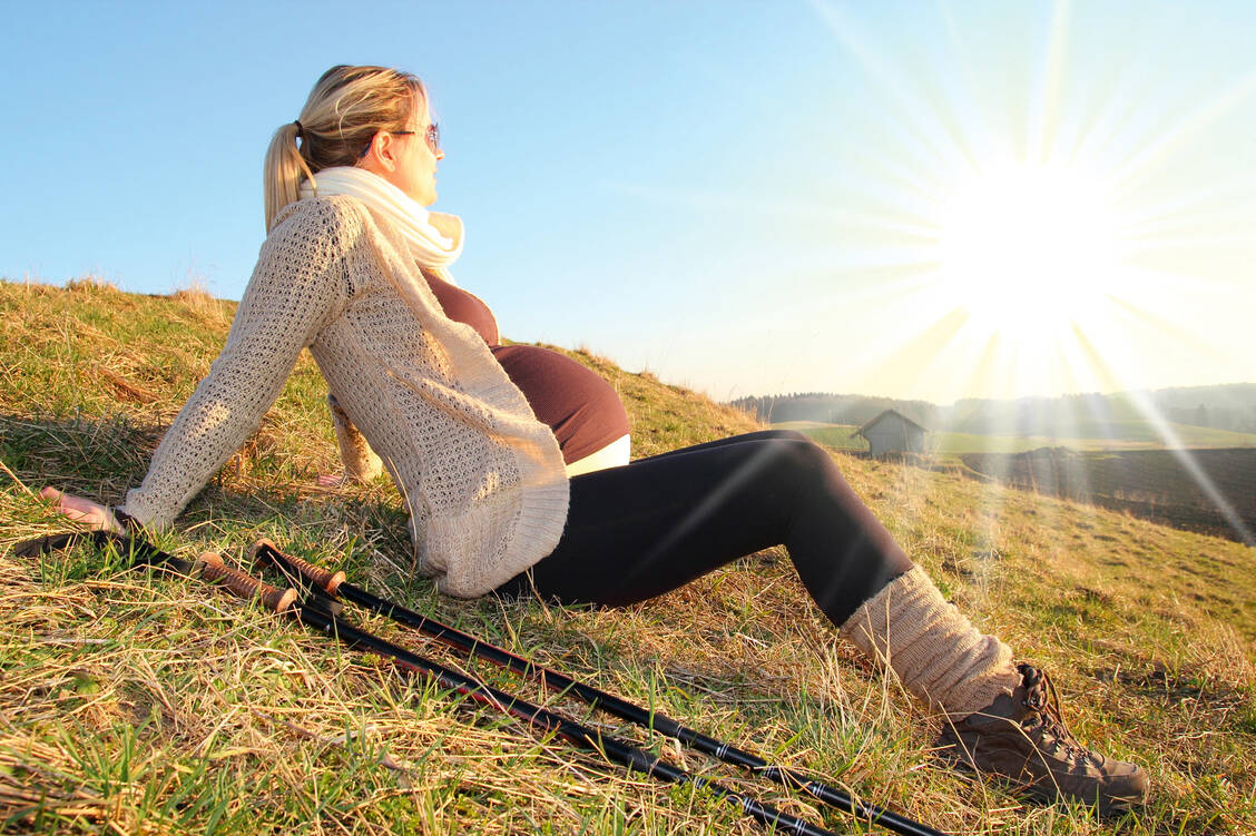 Bei Urlaub in den Bergen sollte für Schwangere der Höhenunterschied nicht mehr als 500 m pro Tag betragen. / Foto: Fotolia/RioPatuca