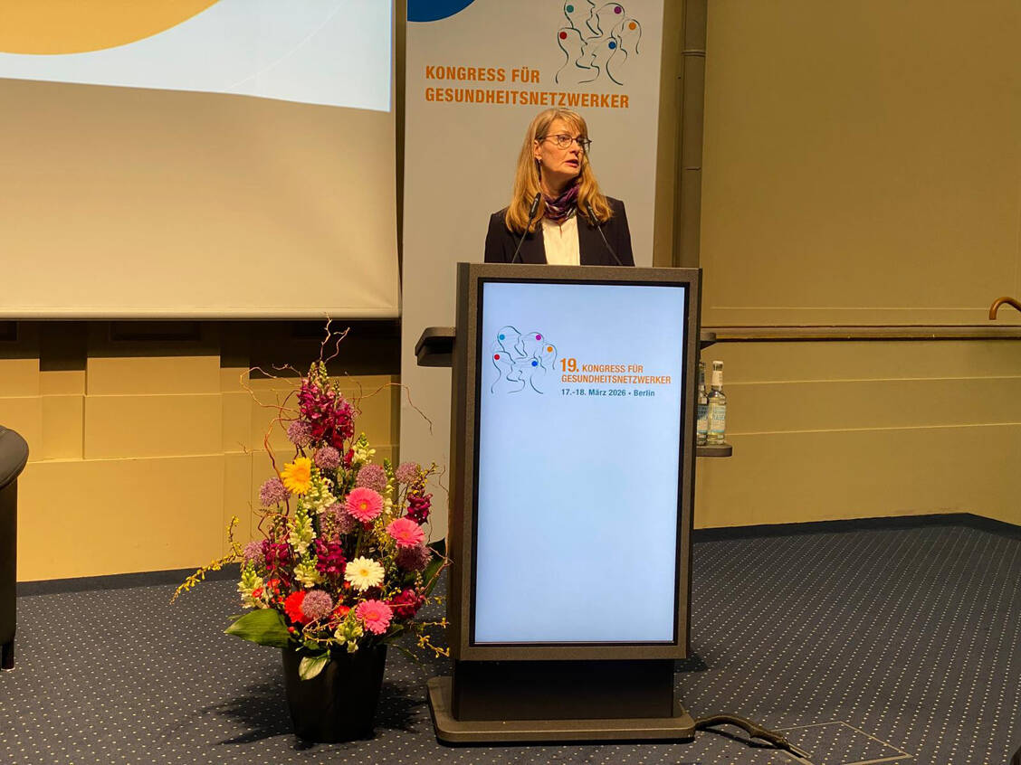 Christiane von der Eltz, Vorstandsmitglied von Berlin-Chemie, plädierte für mehr Vernetzung unter den Akteuren im Gesundheitswesen. / © PZ/ Alexandra Amanatidou