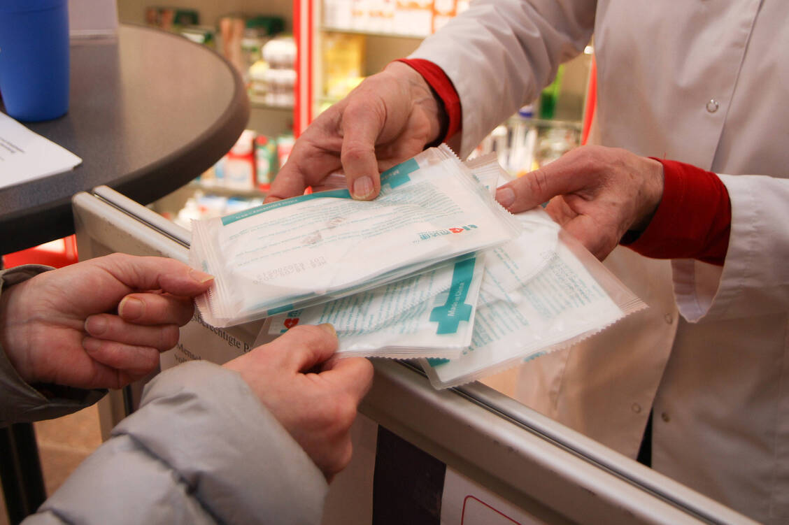 Bundesgesundheitsminister Jens Spahn (CDU) setzte das Masken-Honorar der Apotheker im Februar 2021 nun herunter. / Foto: imago images/Eibner