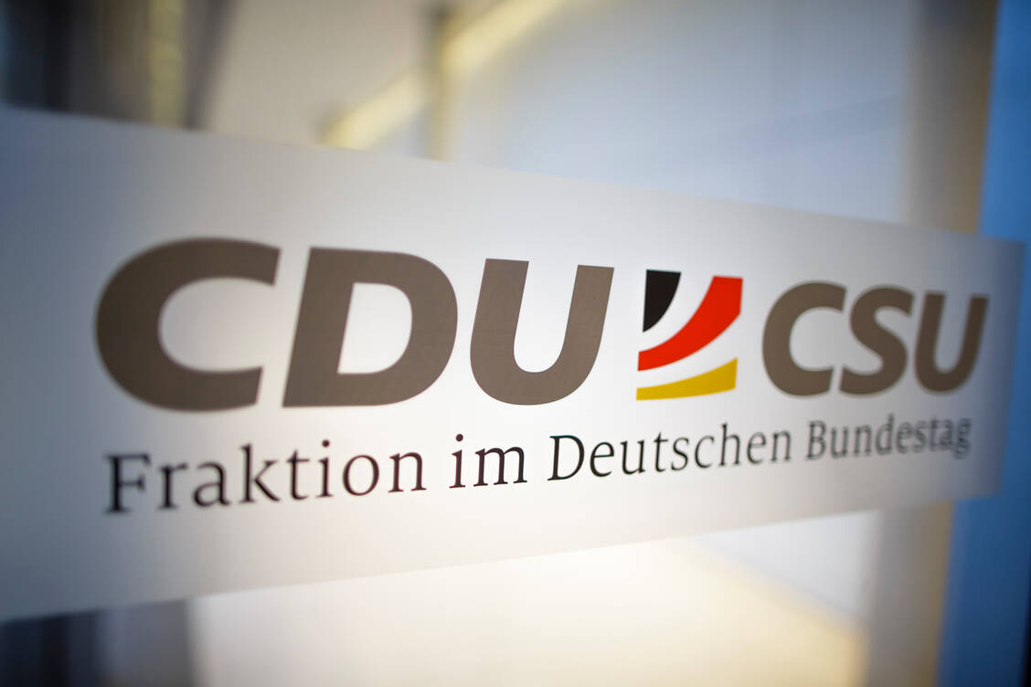 In der Unionsfraktion des Bundestags zeichnet sich ab, wer in den kommenden Jahren Gesundheitspolitik machen könnte. / Foto: picture alliance / photothek