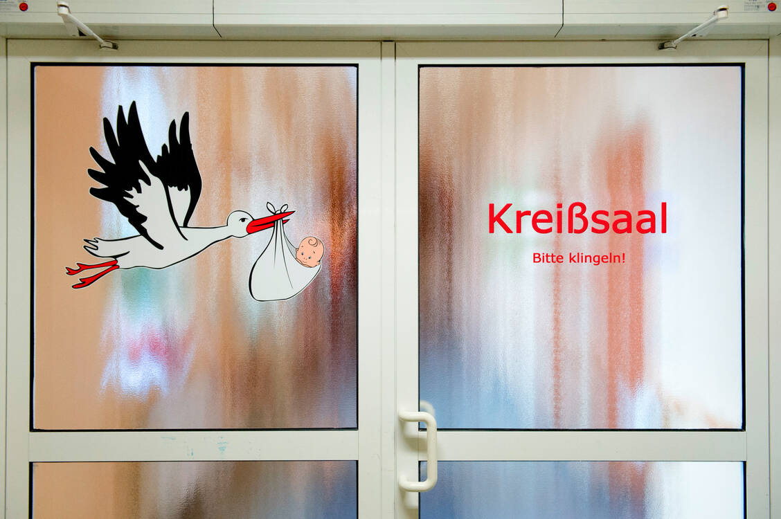 In deutschen Kreißsälen kommt zu häufig und zu hoch dosiert Cytotec zum Einsatz, so eine aktuelle Kritik. Die Cochrane Collaboration entkräftet sie jetzt zumindest teilweise. / Foto: picture alliance