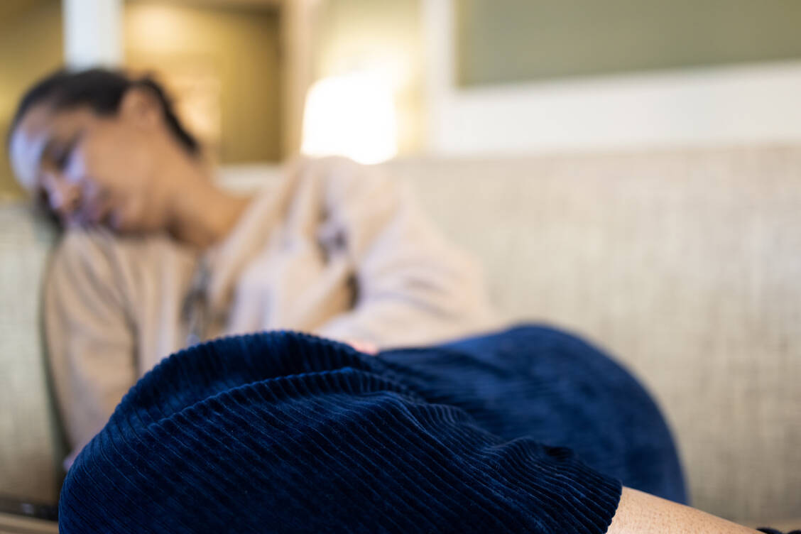 Agomelatin und niedrig dosiertes Naltrexon wurden jetzt zur Off-Label-Behandlung von Fatigue bei Long Covid von einem Expertengremium empfohlen. / © Getty Images/Catherine McQueen