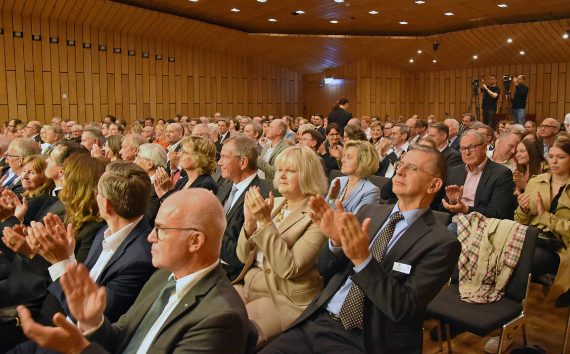 Volles Haus bei der Eröffnung des Bayerischen Apothekertags am 5. Mai in Erlangen   / Foto: Sabrina Spies/BAV