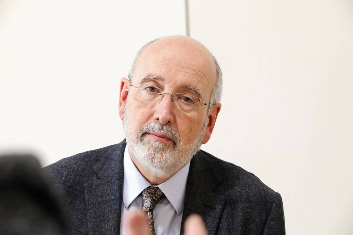 Der Vorsitzende des Bundesverbands klinik- und heimversorgender Apotheker (BVAK), Dr. Klaus Peterseim berichtete in Mainz, was der Verband im letzten Jahr erreicht hat (Archivbild) / Foto: PZ/Alois Müller
