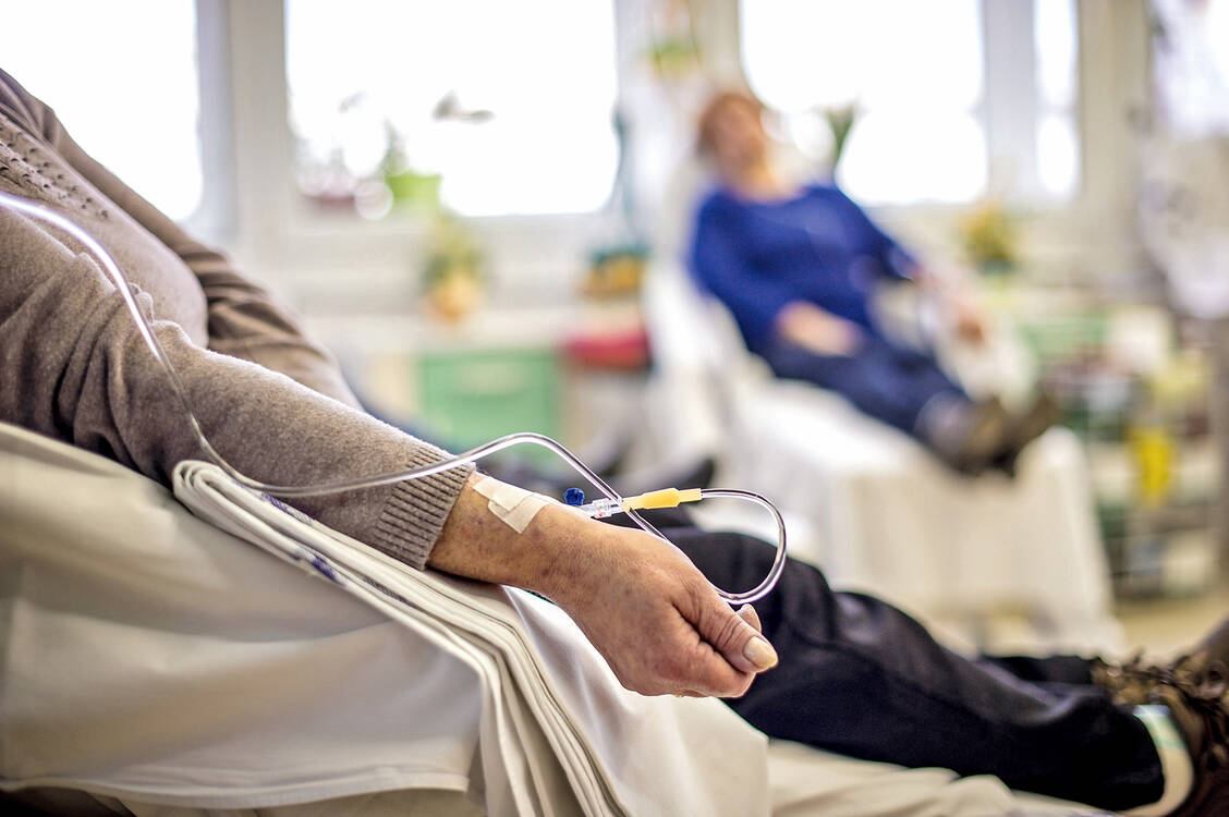 Patienten, bei denen das abbauende Enzym DPD fehlt, laufen unter Behandlung mit 5-FU Gefahr, schwere Nebenwirkungen zu erleiden. / Foto: Shutterstock/napocska