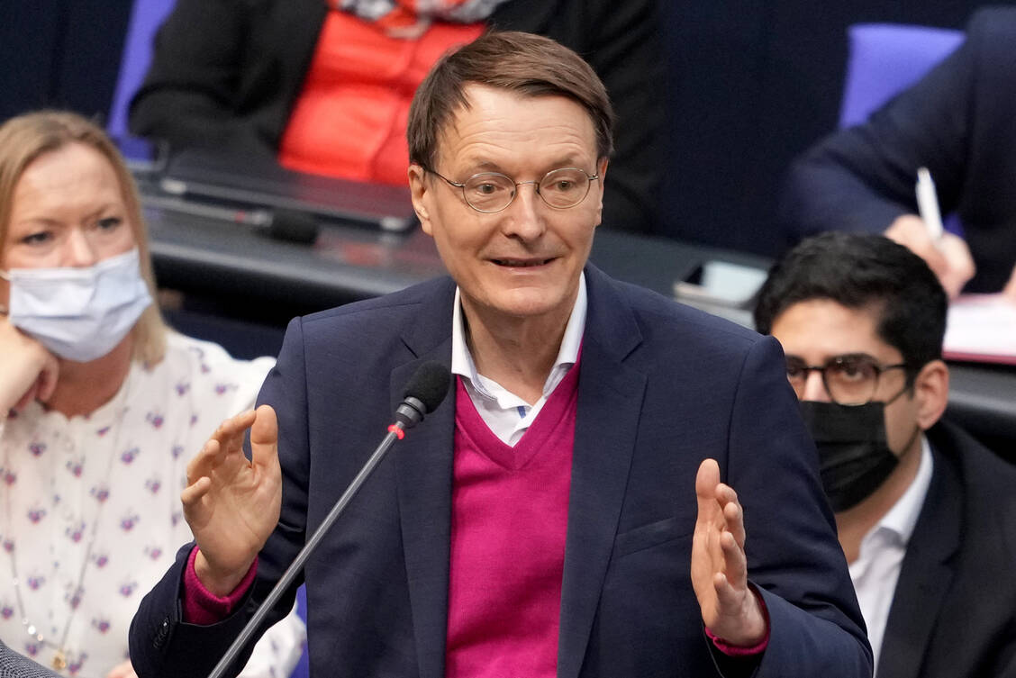 Der Arzt und Politiker Karl Lauterbach wird der nächste Bundesminister für Gesundheit. Lauterbach hat neben Medizin auch Public Health in den USA studiert. / Foto: picture alliance/dpa