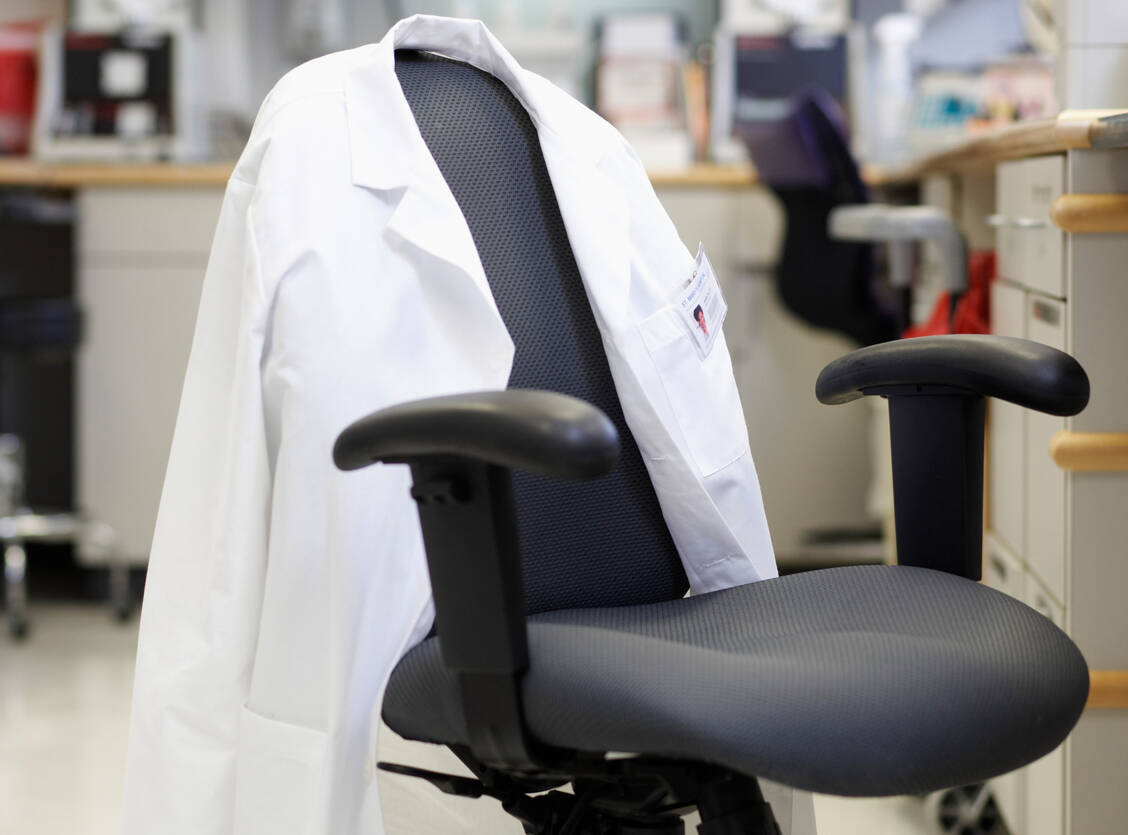 Die meisten Apotheken suchen derzeit händeringend nach gutem Personal.  / Foto: Getty Images/Fuse