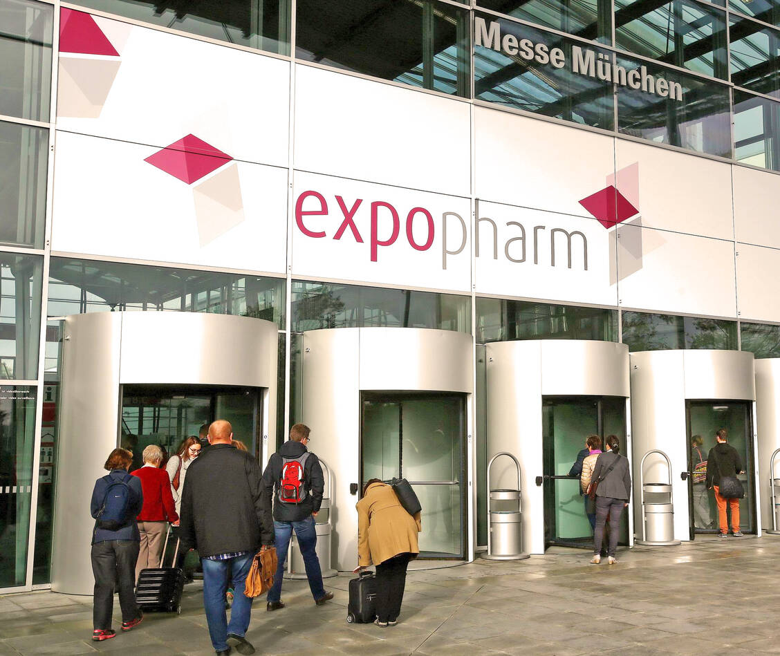 Alle zwei Jahre findet die Messe Expopharm in München statt. 2020 sollte es im Oktober wieder soweit sein. Wegen der Coronavirus-Pandemie ist die Messe nun abgesagt worden. / Foto: PZ/Alois Müller