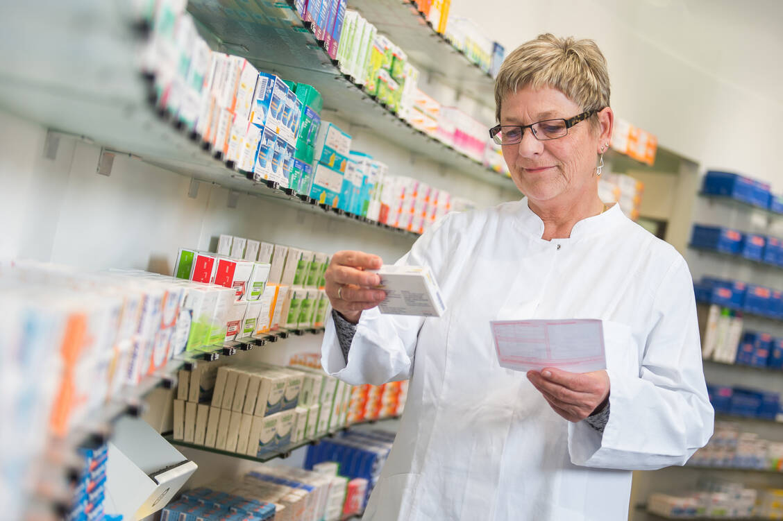 Rx, OTC & Co: Der Umsatz im deutschen Apothekenmarkt kuriert sich allmählich selbst. / © Adobe Stock/Benjamin Nolte