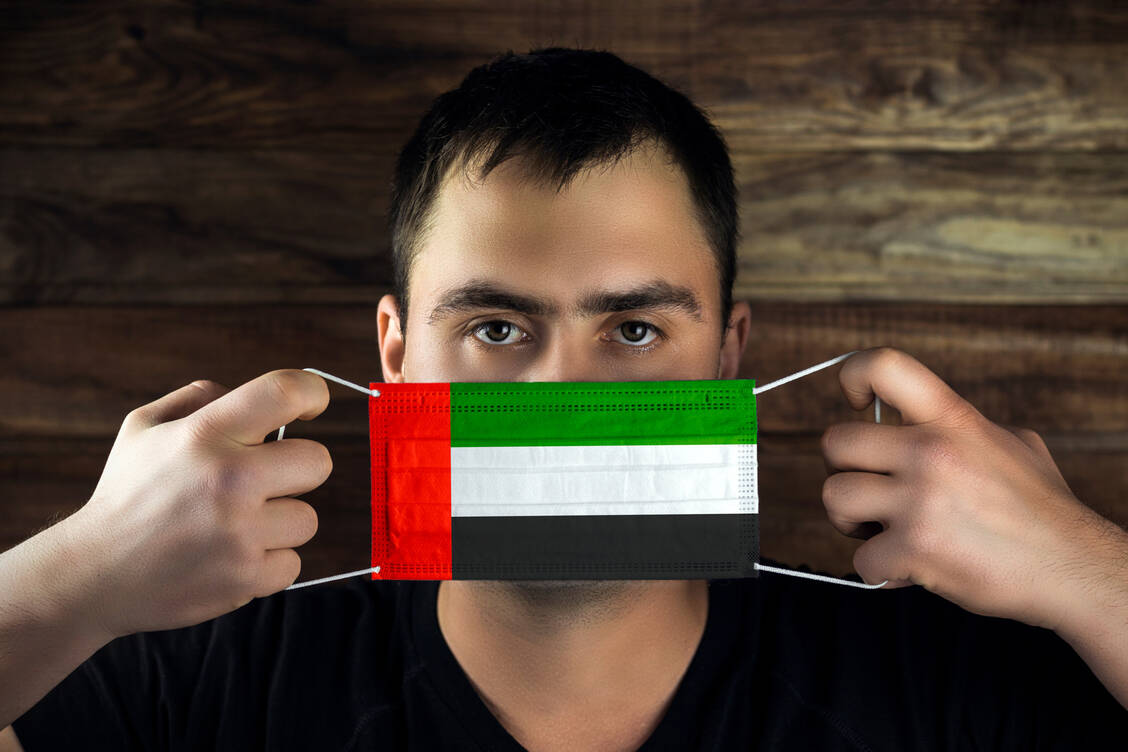 Die Vereinigten Arabischen Emiraten setzen unter anderem auf die potenziellen Corona-Impfstoffe aus China und Russland, um die Pandemie in den Griff zu bekommen. / Foto: Getty Images/Nikolay Ponomarenko