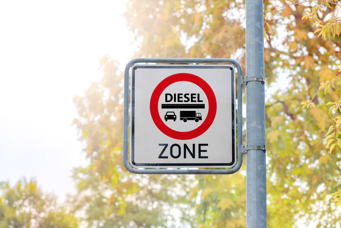 Kleinräumige Fahrverbote auf einzelne Straßen sind nicht der richtige Weg, meinen führende Wissenschaftler. / Foto: Adobe Stock/SZ-Designs