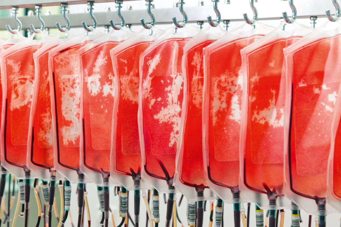 Blutkonserven der Blutgruppe 0 werden von allen Empfängern vertragen. / Foto: Fotolia/Gina Sanders