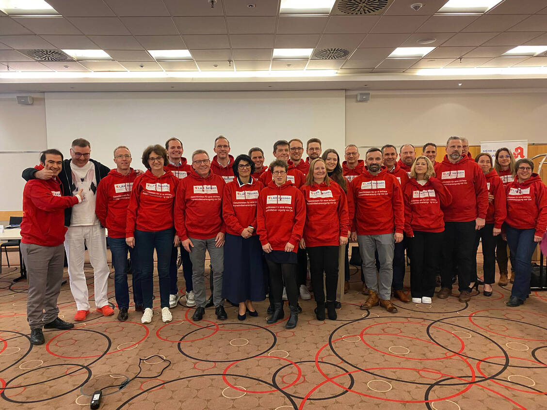 Gemeinsam stark: Die Delegierten der Kammer Hessen werden am kommenden Protest-Montag an ihren roten Pullis zu erkennen sein.  / © PZ/Wolf