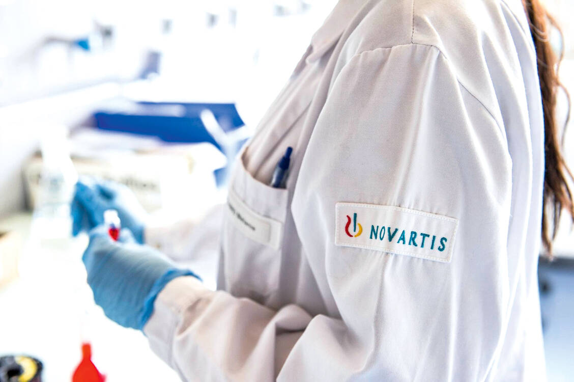 Der aus ihrer Sicht ungeregelte Marktzugang des neuartigen Arzneimittels Zolgensma von Novartis ist dem G-BA, den Krankenkassen und den Universitätsklinika ein Dorn im Auge. / Foto: Novartis