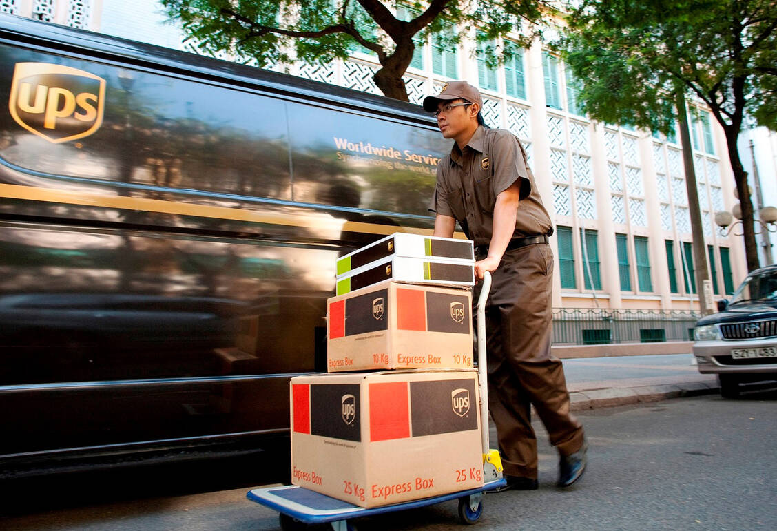 Logistikunternehmen sind im Rahmen des normalen Paketdienstes nicht angehalten, ihre Fahrzeuge zu kühlen.  / Foto: UPS