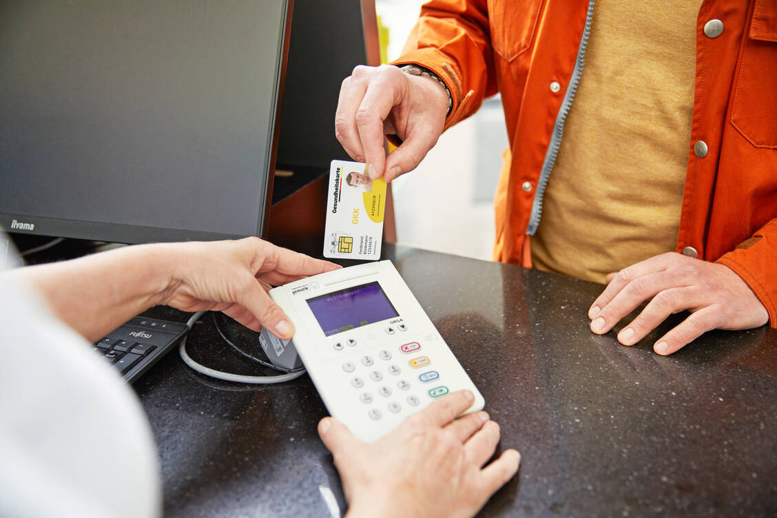 Noch bis zum Jahresende können Apothekeninhaber die Erstattung der Kosten für die Telematik-Infrastruktur zu den noch bis morgen geltenden Bedingungen beantragen. / Foto: ABDA