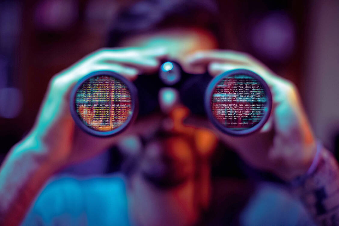 Die Hersteller von Medizinprodukten sollen enger mit Software-Anbietern zusammenarbeiten, um Sicherheitslücken zu schließen. / Foto: iStock/Marco_Piunti