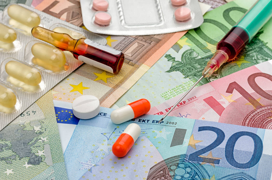 Die Gesundheitsversorgung hierzulande ist zu teuer. Die Kassen rutschen ins Milliardendefizit, Reformen sind nötig. / Foto: Adobe Stock/Zerbor