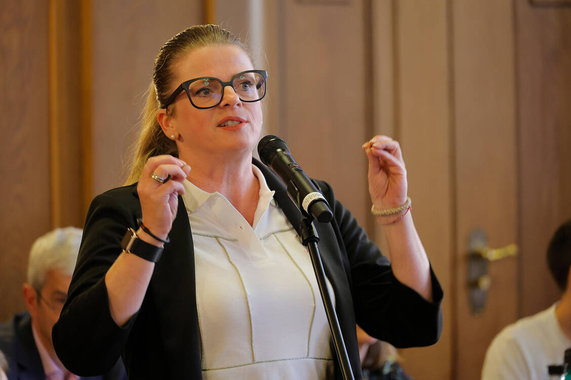 Susanne Schaper (Die Linke Sachsen) betont,  Apotheken seien unersetzlich.  / © Imago/HärtelPRESS