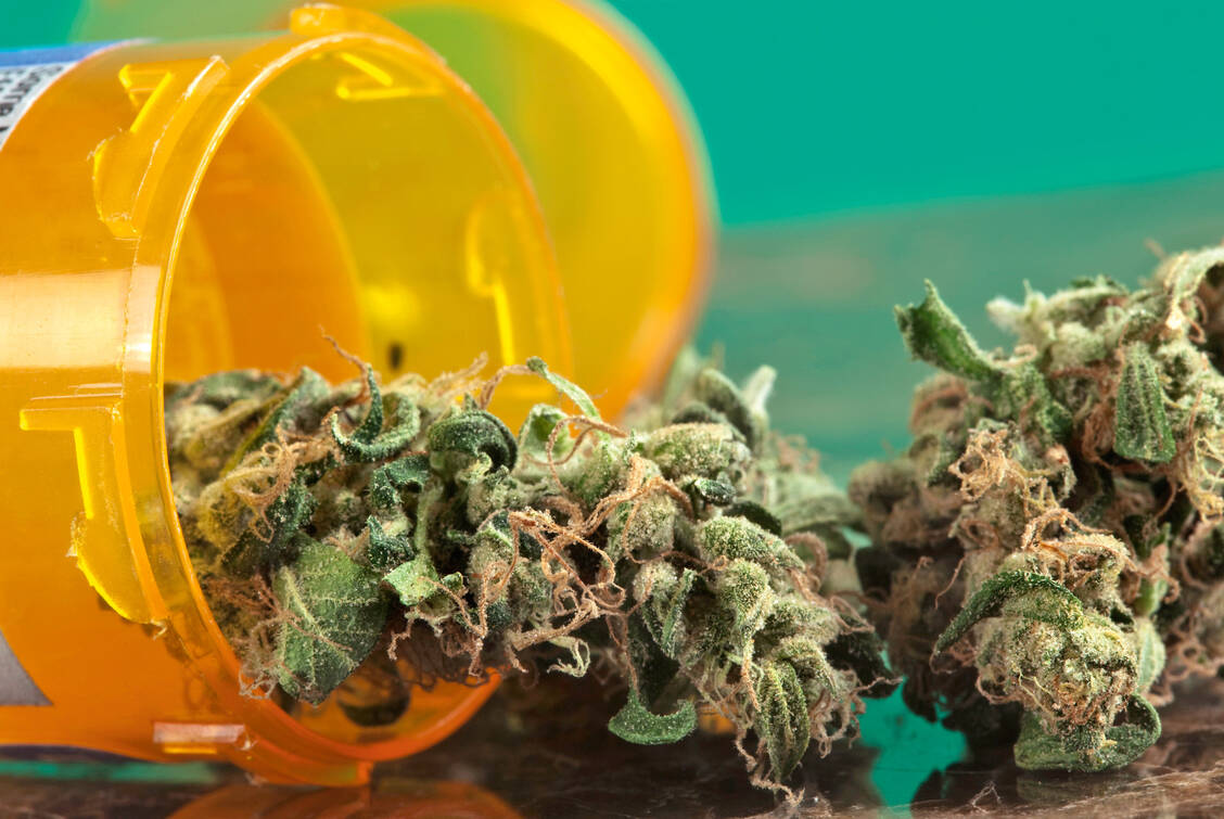 Kommt die Liberalisierung von Cannabis? Einer Studie zufolge könnte der Staat finanziell von einem solchen Schritt profitieren.  / Foto: iStock/belterz