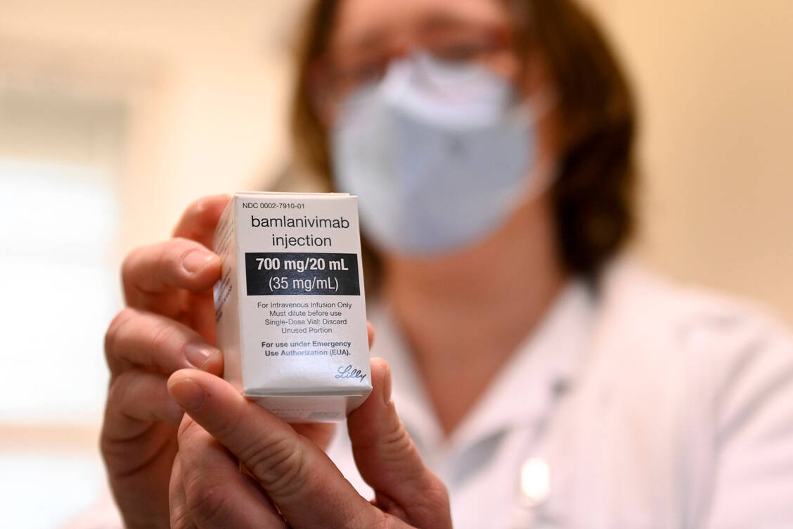 Eli Lilly konnte bislang nicht alle Fragen der EMA zufriedenstellend beantworten und sieht auch kein großes Marktpotenzial für seine monoklonalen Antikörper Bamlanivimab und Etesevimab.  / Foto: Imago Images/CTK Photo